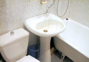 Установка раковины тюльпан в ванной в Петрозаводске